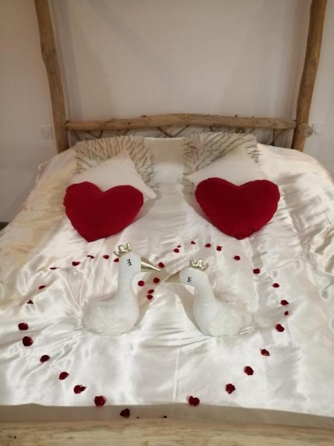 Le Reve De Lily Bed & Breakfast Les Vignères Екстериор снимка