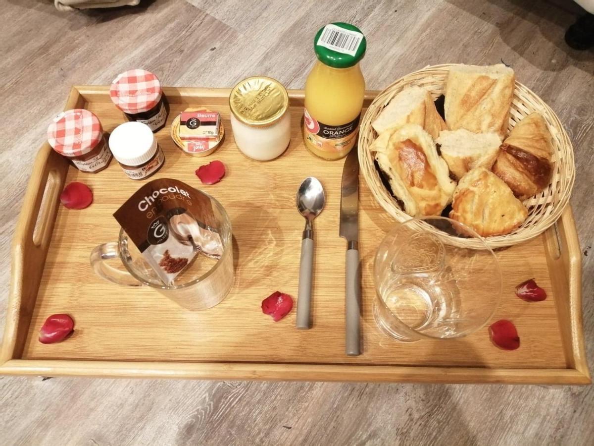 Le Reve De Lily Bed & Breakfast Les Vignères Екстериор снимка