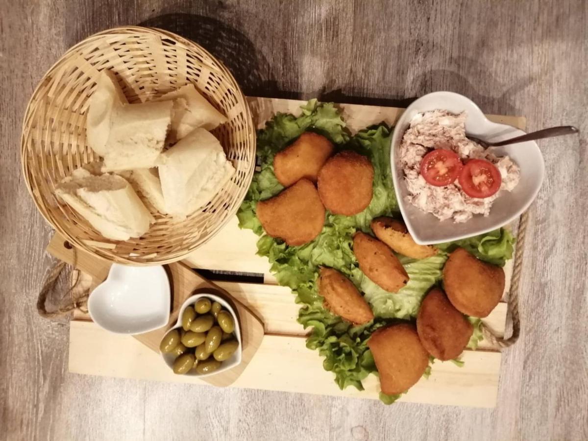 Le Reve De Lily Bed & Breakfast Les Vignères Екстериор снимка